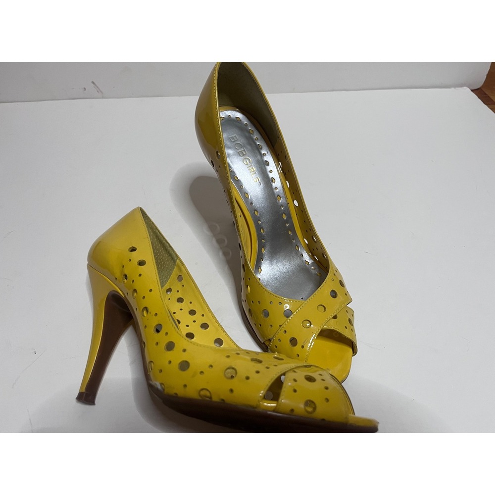 BCBGirls Yellow Patent Leather Perforated Peep Toe Pumps Stiletto Heels Brazil